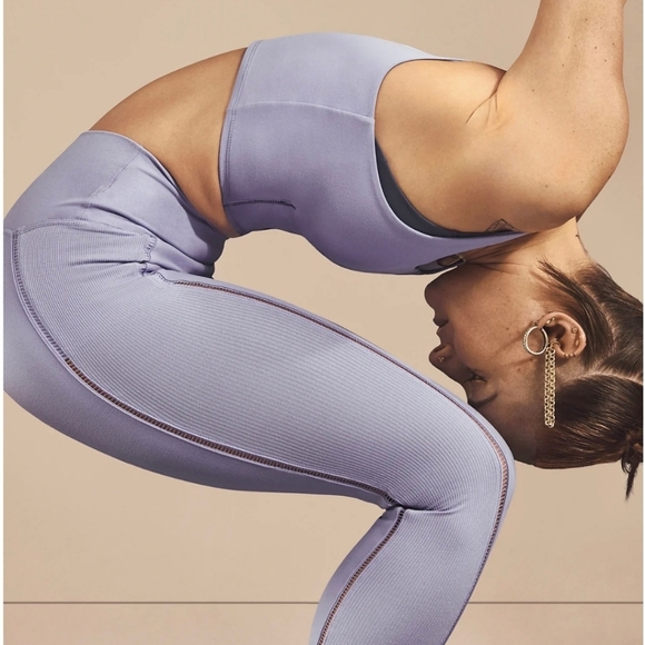 NWT Nike mustard yellow workout leggings - Picture 13 of 13